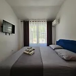 Dom M Apartments